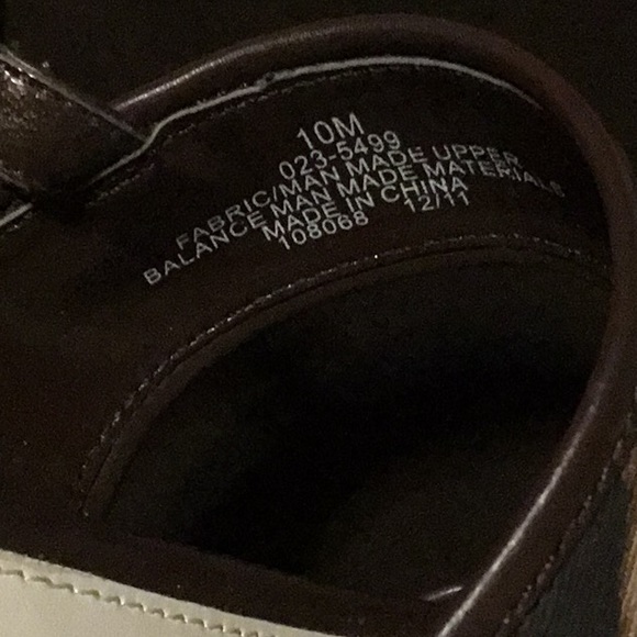 Shoes - Picture 8 of 8